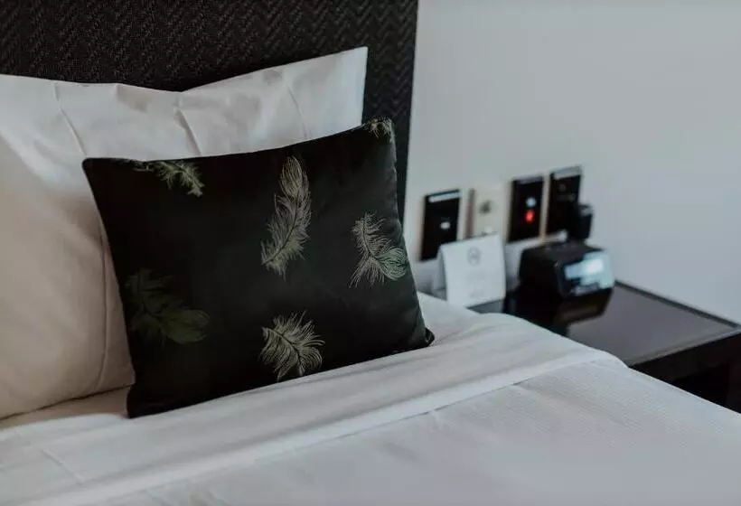 استودیوی استاندارد, Quest Napier Serviced Apartments