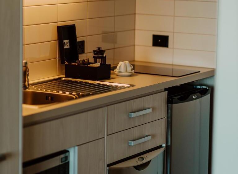 스탠다드 스튜디오, Quest Napier Serviced Apartments