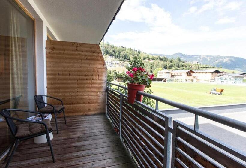 マウンテンビュースタンダードルーム, Active By Leitner S