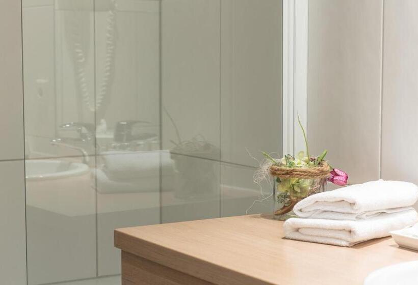 ガーデンビュースイート, Active By Leitner S