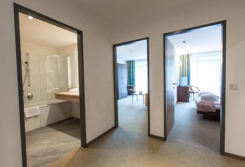 ガーデンビュースイート, Active By Leitner S