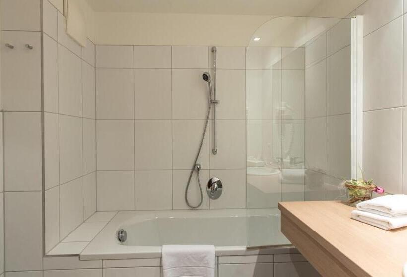 ガーデンビュースイート, Active By Leitner S