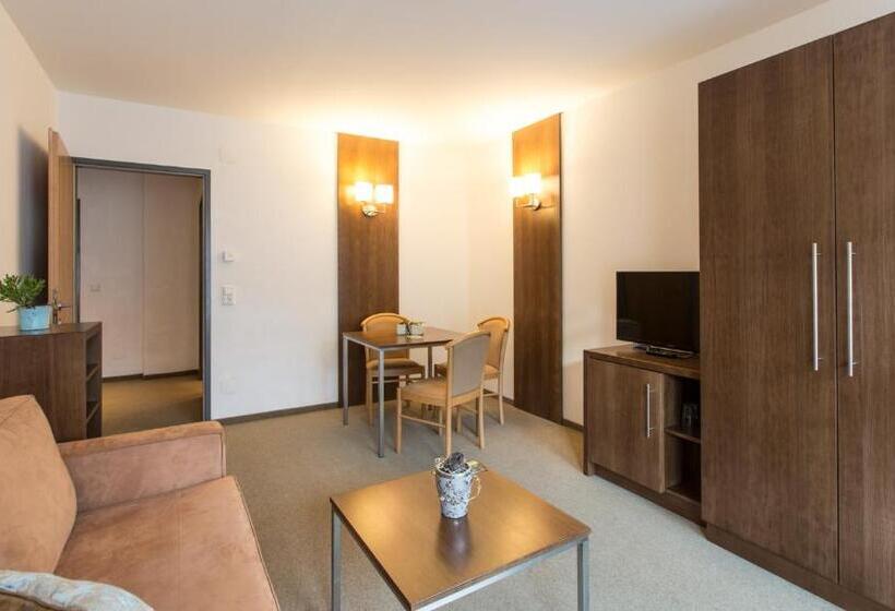 ガーデンビュースイート, Active By Leitner S