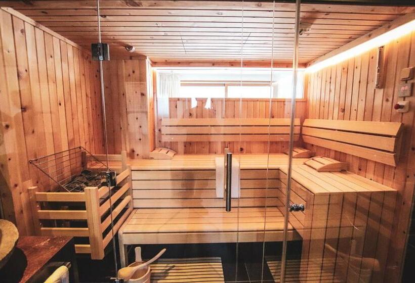 １ベッドルームペントハウスアパート, Active By Leitner S