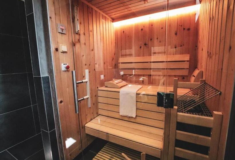 ペントハウス２ベッドルームアパート, Active By Leitner S