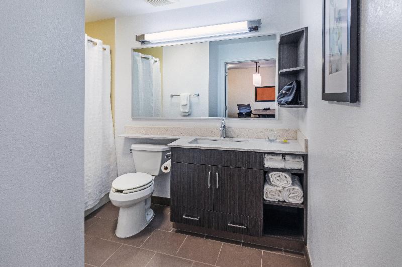 标准工作室, Candlewood Suites Hattiesburg, An Ihg