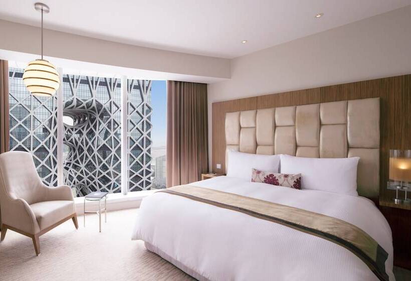 اتاق استاندارد با تخت بزرگ, City Of Dreams – The Countdown