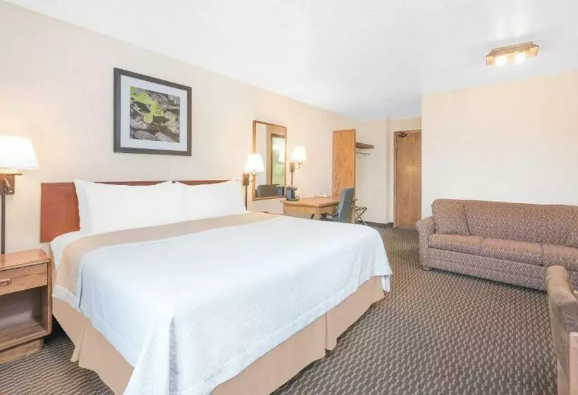 キングサイズベッドのスタンダードルーム, Days Inn By Wyndham West Rapid City