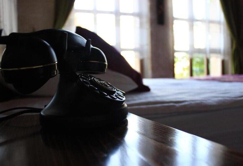 اتاق استاندارد سه نفره, Elif Stone House