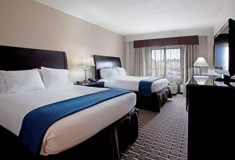 ２ダブルベッドのスタンダードルーム, Holiday Inn Express Hotel & Suites Hope Mills Fayetteville Airport, An Ihg