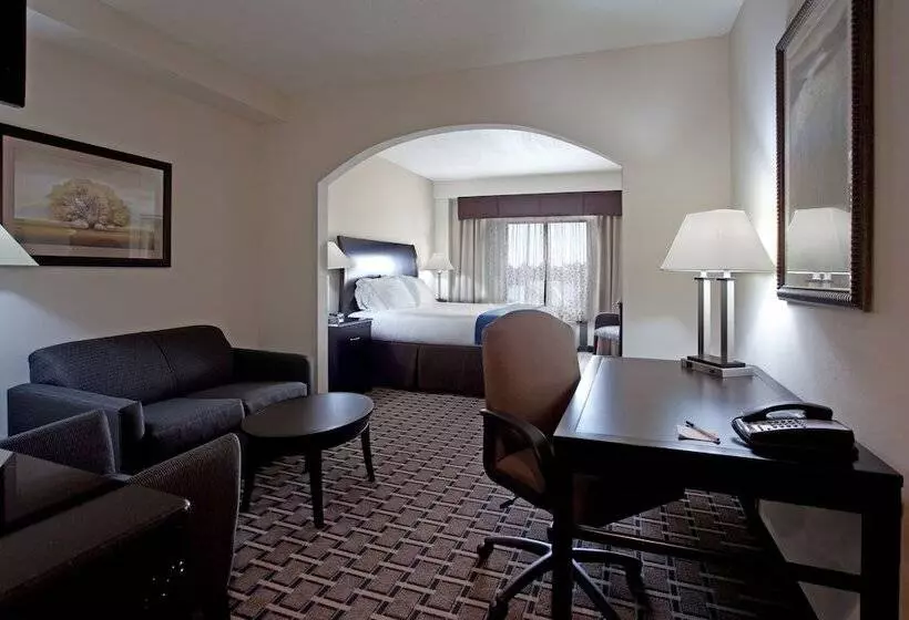 身障者適用スイートルーム, Holiday Inn Express Hotel & Suites Hope Mills Fayetteville Airport, An Ihg
