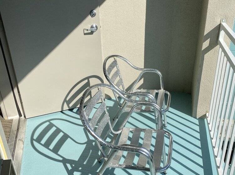 장애인을 위한 스위트, Holiday Inn Express Hotel Galveston West Seawall, An Ihg