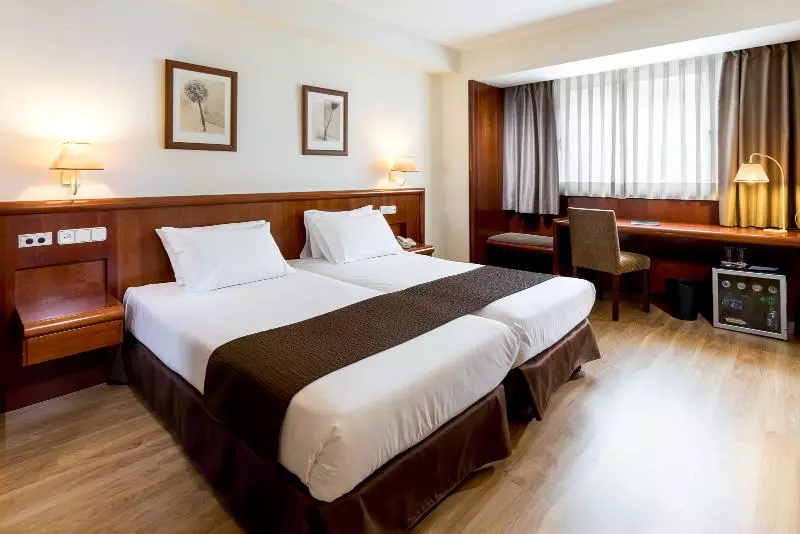 キングサイズベッドのエクゼクティブルーム, Holiday Inn Express & Suites Wilmington University Center, An Ihg