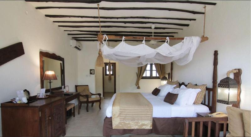 适合残疾人士使用的带超级大床的标准间, Holiday Inn Express Syracuse Airport, An Ihg