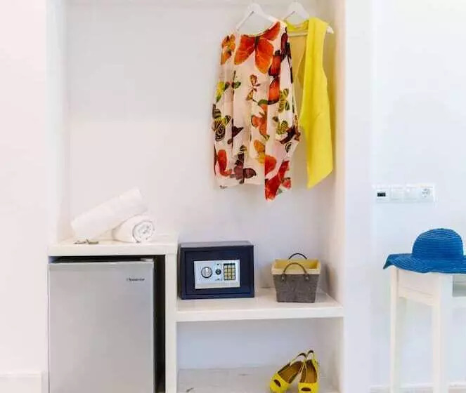 اتاق لوکس, Malia Mare