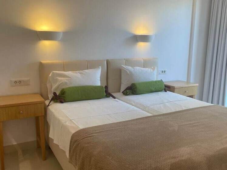 高级大房间, Malia Mare