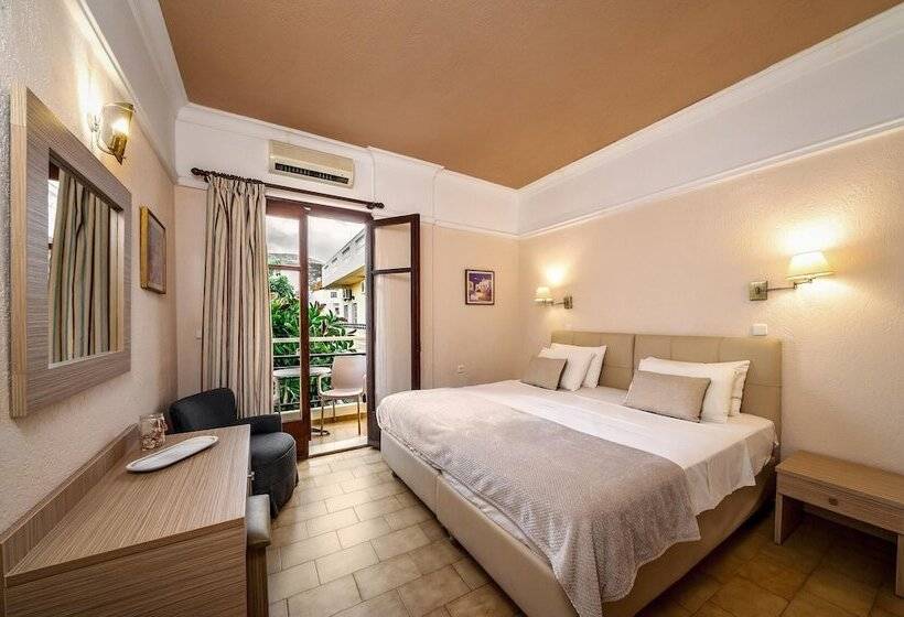 标准间, Malia Mare