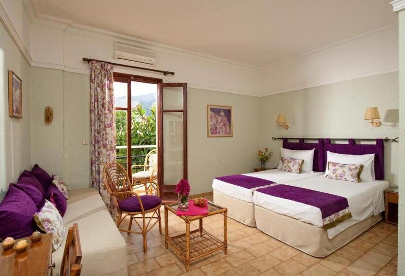 标准三人间, Malia Mare