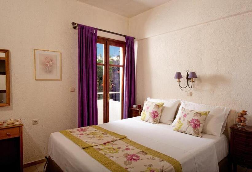 标准间, Malia Mare