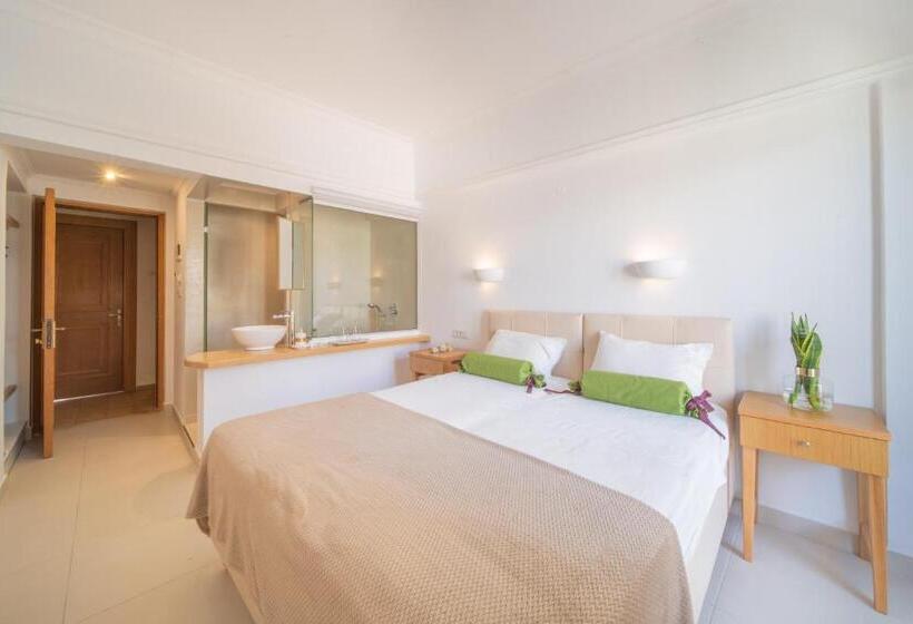 高级大房间, Malia Mare