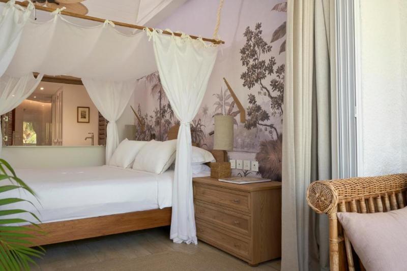 스탠다드 스튜디오, Sacallis Inn Beach