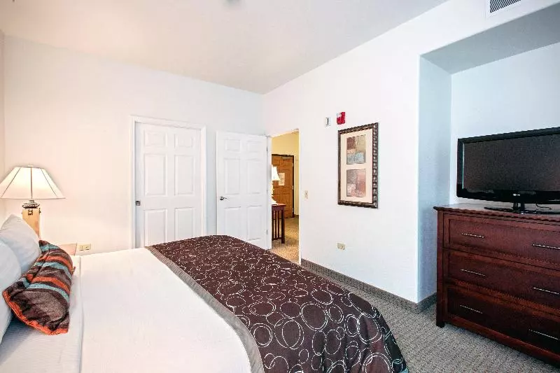 身障者適用スイートルーム, Staybridge Suites Rockford, An Ihg