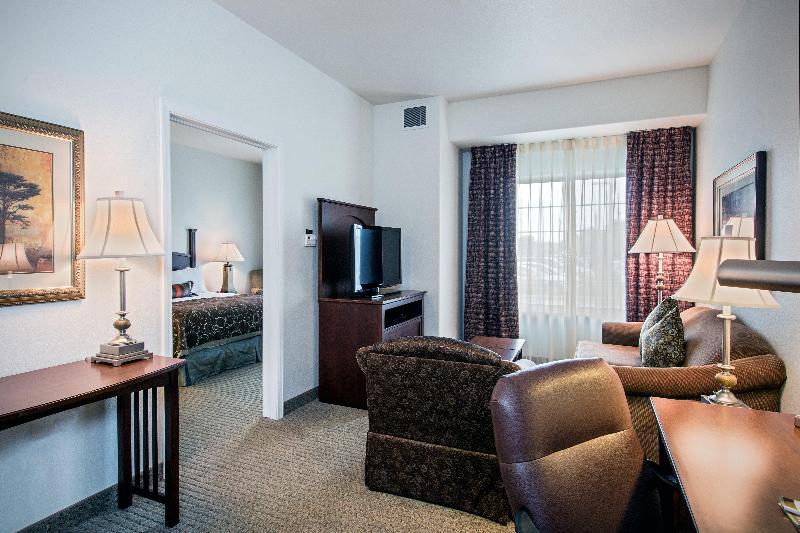 スイート, Staybridge Suites Rockford, An Ihg