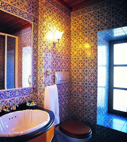 חדר דלוקס, Tekeli Konaklari