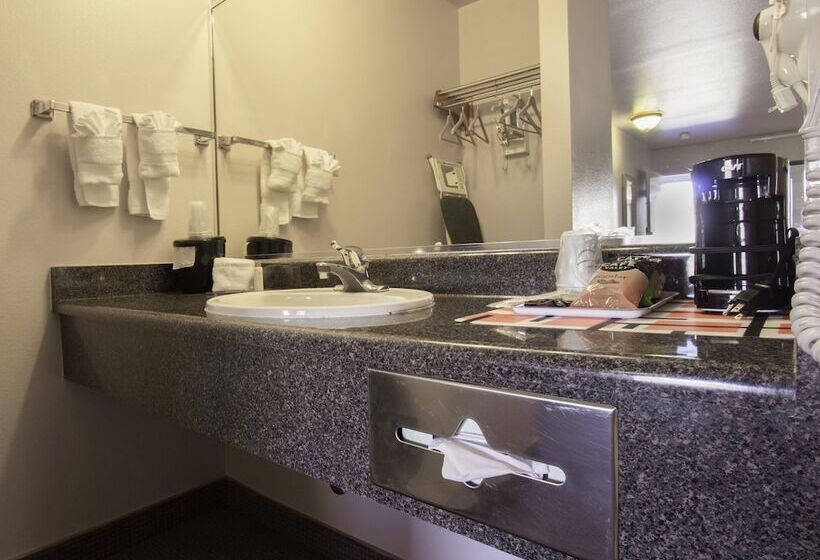 带大床的标准间, The Noor