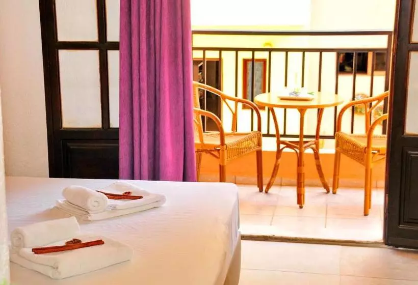 اتاق استاندارد, Cleopatra Apartments