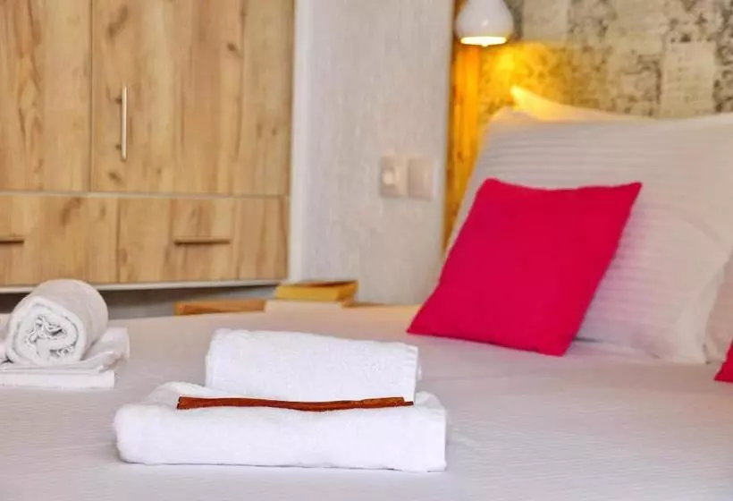اتاق استاندارد, Cleopatra Apartments