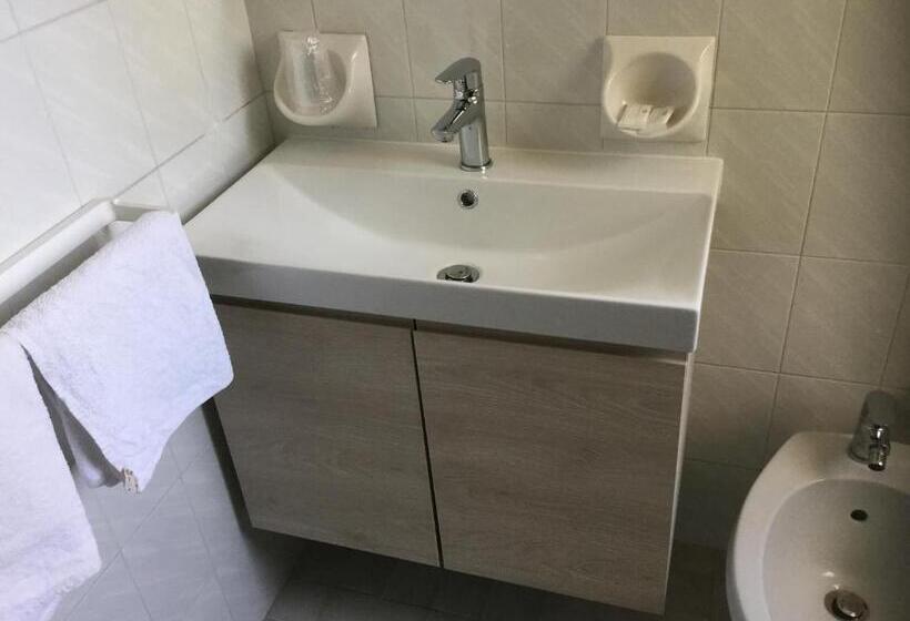 标准间带阳台, Acapulco Beach