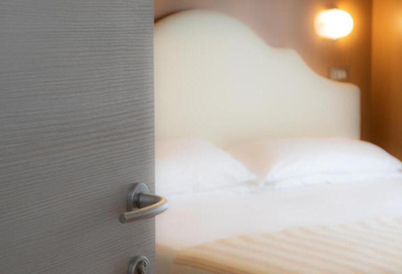 标准间带阳台, Acapulco Beach