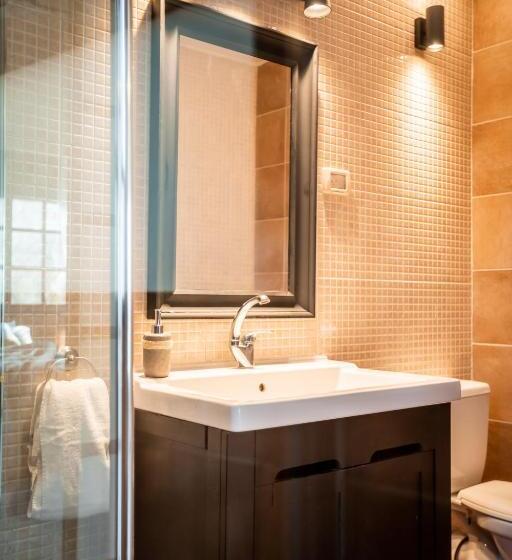 חדר קלאסי עם נוף לגינה, Dolphin Village   Sea Resort By Ran Hotels