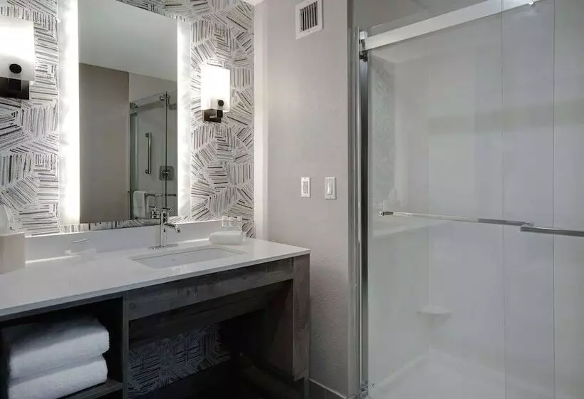 スイート, Homewood Suites Lexington Hamburg