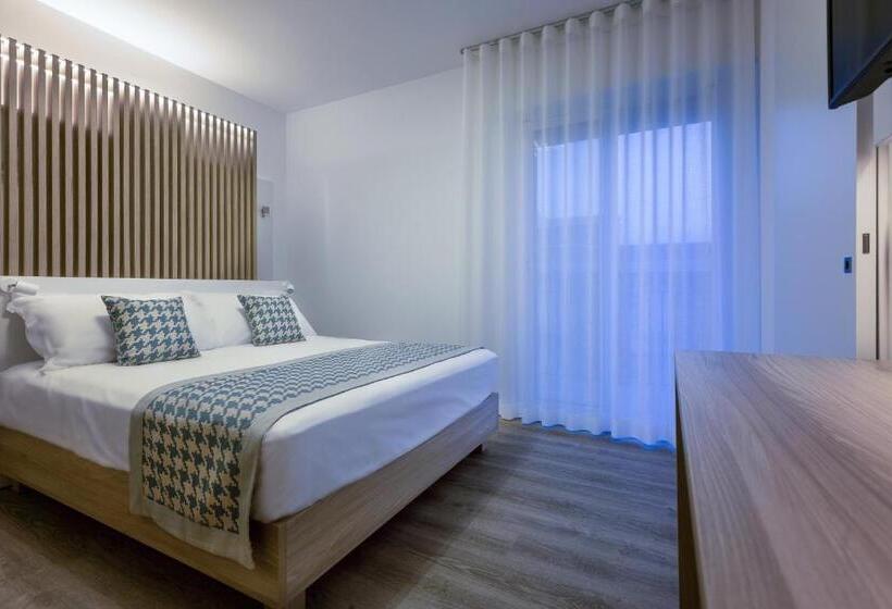 غرفة سوبيريور, Jet