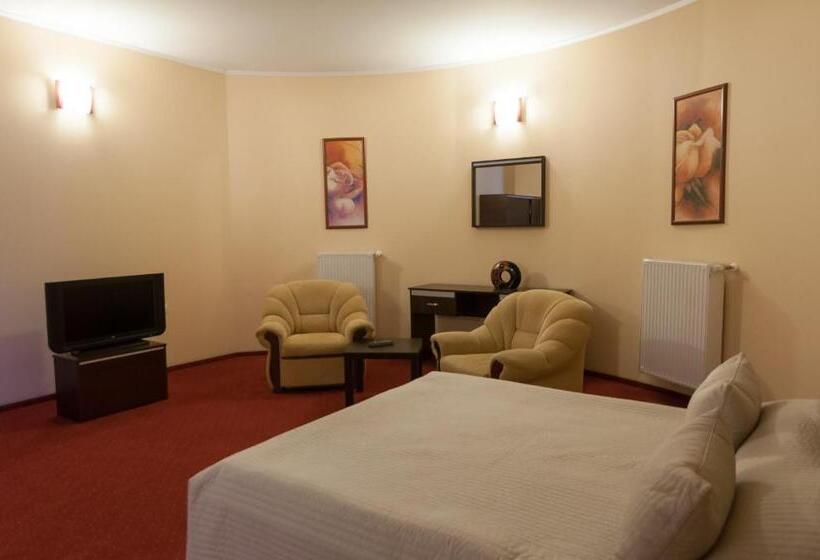 Люкс, Magnus Galati