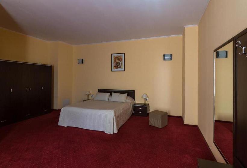 Номер Стандарт, Magnus Galati