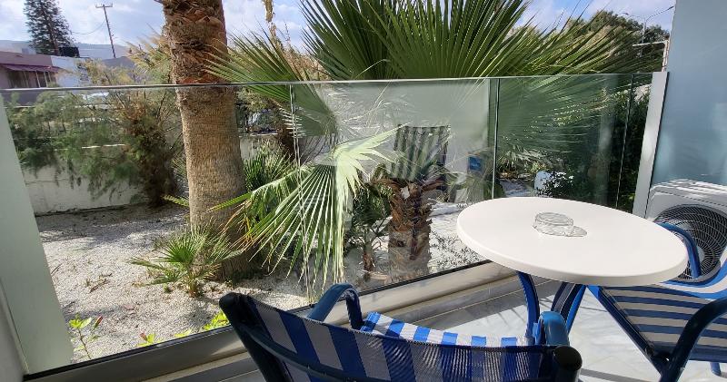 اتاق سوپریور با چشمانداز باغ, Sunset Beach