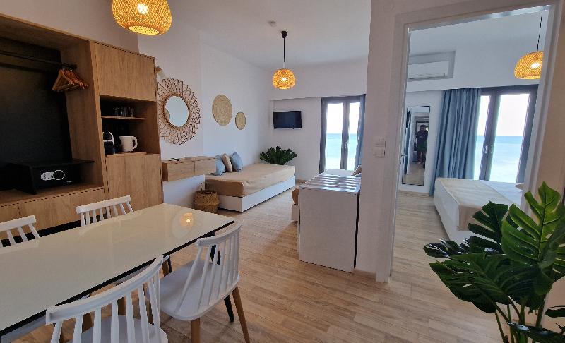 سوییت جونیور با چشمانداز دریا, Sunset Beach