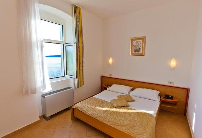 חדר סטנדרט נוף לים, Villa Tamaris   Hotel Resort Dražica