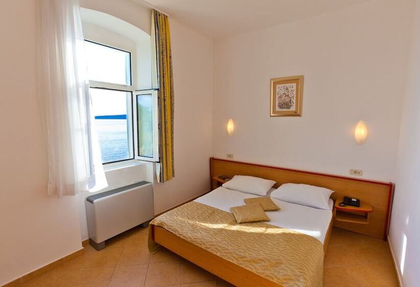 חדר סטנדרט נוף לים, Villa Tamaris   Hotel Resort Dražica