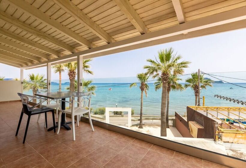 اتاق خانوادگی با چشمانداز دریا, Cameo Beach Resort