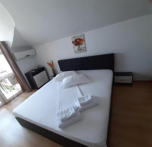 اتاق خانوادگی, Casa Traiana