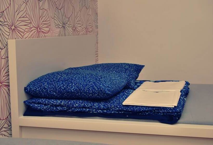 غرفة قياسية, Atlantis Hostel