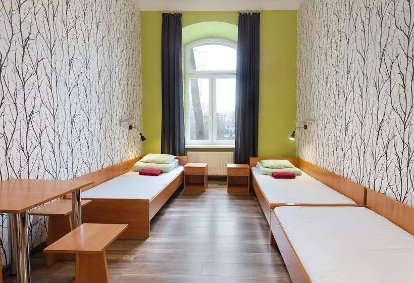 Standard Kolmen Hengen Huone, Atlantis Hostel
