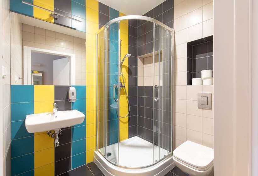 غرفة ديلوكس, Atlantis Hostel