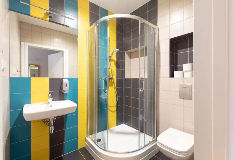 Deluxe-huone, Atlantis Hostel