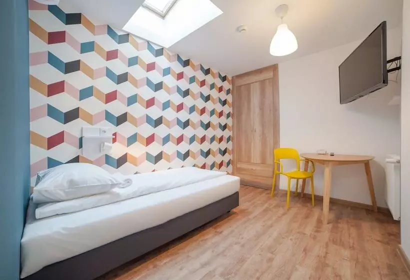 Standard Yhden Hengen Huone, Atlantis Hostel