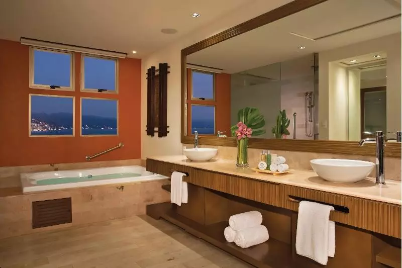 庭の見えるジュニアスイート, Dreams Vallarta Bay Resorts & Spa   All Inclusive
